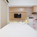 Modern Studio With Great Lake View At Springlake Summarecon Apartment By Travelio