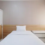 Modern Studio With Great Lake View At Springlake Summarecon Apartment By Travelio
