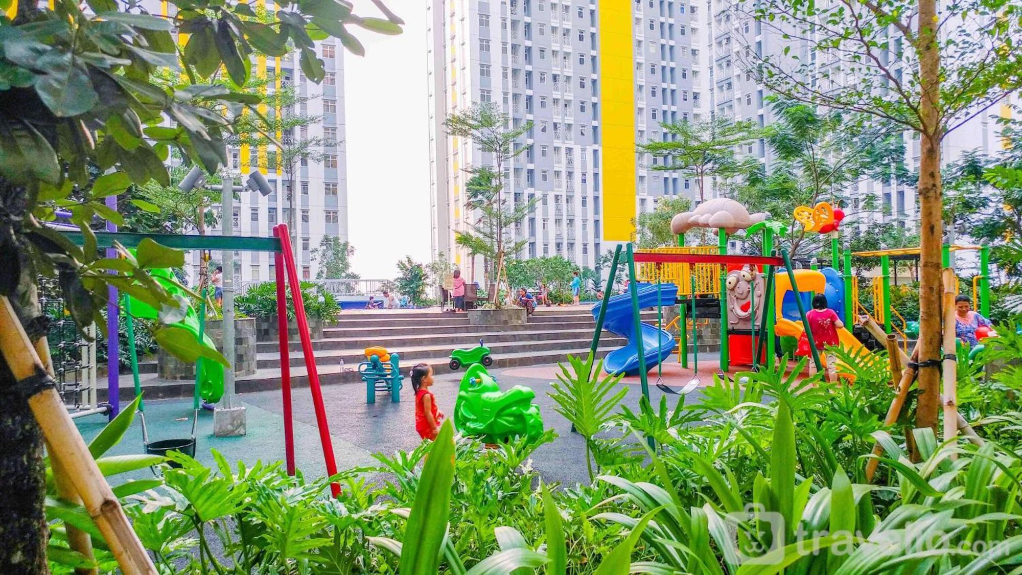 Modern With Great View At Springlake Summarecon By Travelio *