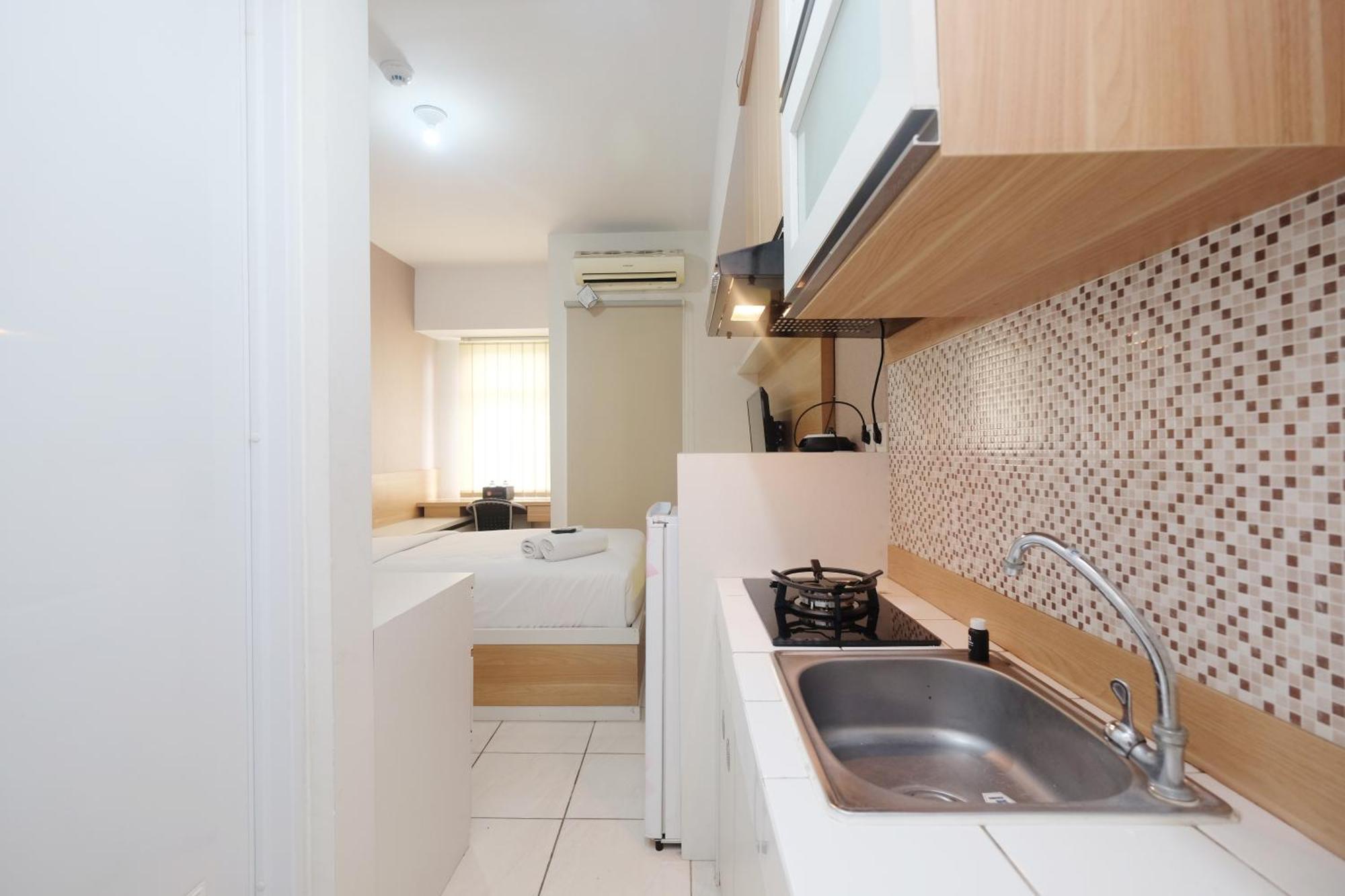 Apartemen Modern With Great View At Springlake Summarecon By Travelio